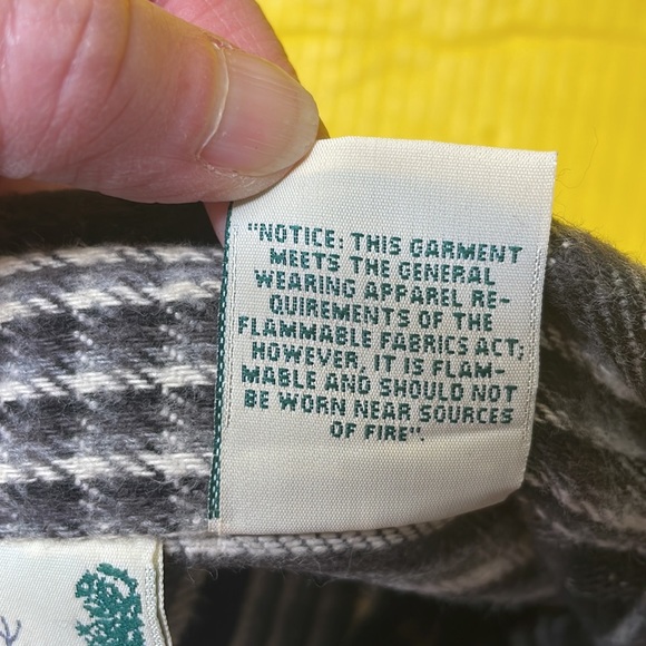 Deer Creek black and white plaid long sleeve button down shirt, size Large - Picture 7 of 7